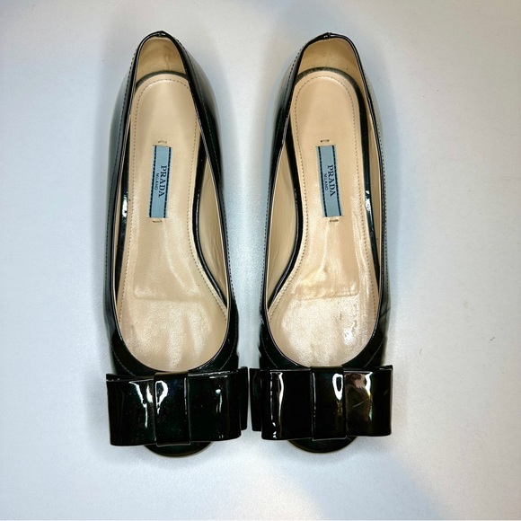 PRADA Patent Leather Black Bow Prada Authentic Flats - Picture 3 of 16